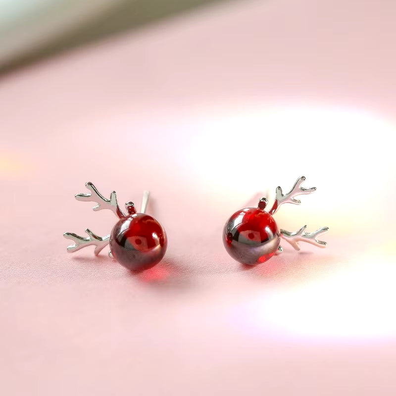 New Creative Christmas Ornaments Stylish Christmas Elk Crystal Deer Stud Earrings Women Fashion Jewelry Gift Christmas Ornaments