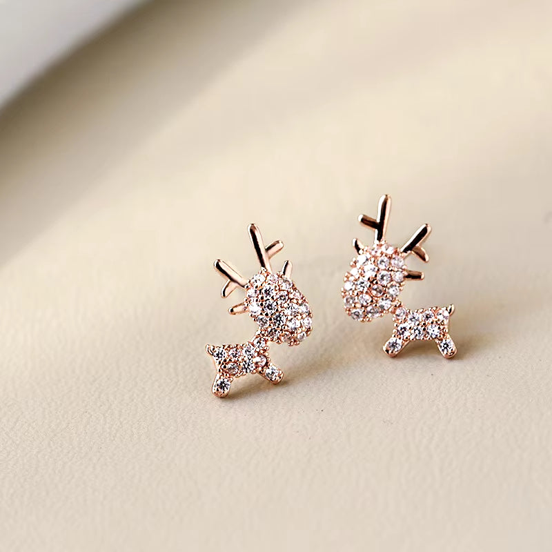 New Creative Christmas Ornaments Stylish Christmas Elk Crystal Deer Stud Earrings Women Fashion Jewelry Gift Christmas Ornaments